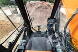 Excavators, Medium Excavators, DX235LC-7 image 4.
